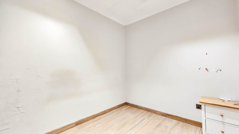 Best Deal | Upgraded Villa | Vacant | Central Rotunda