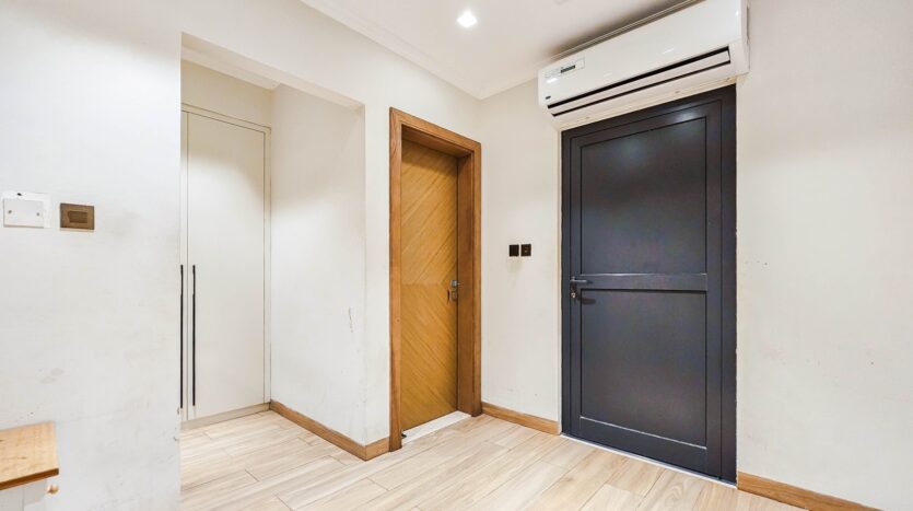 Best Deal | Upgraded Villa | Vacant | Central Rotunda