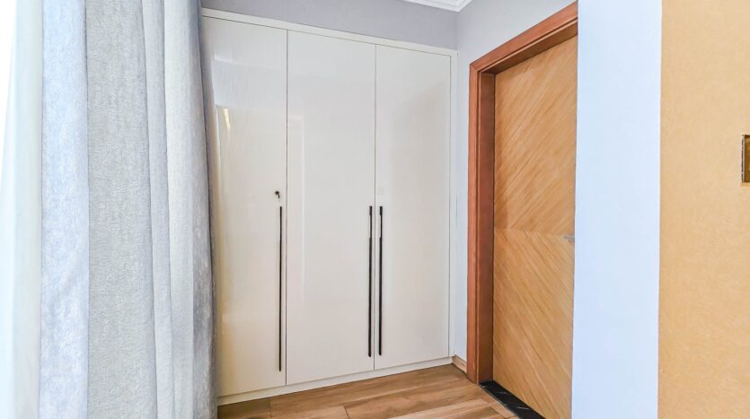 Best Deal | Upgraded Villa | Vacant | Central Rotunda