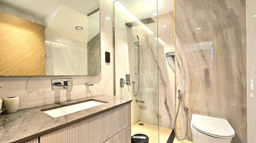 Best Deal | Upgraded Villa | Vacant | Central Rotunda